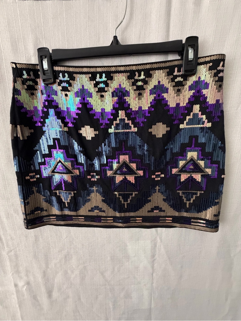 Express women’s Size Medium Sequin Aztec Mini Skirt Black Multicolor(A636)
